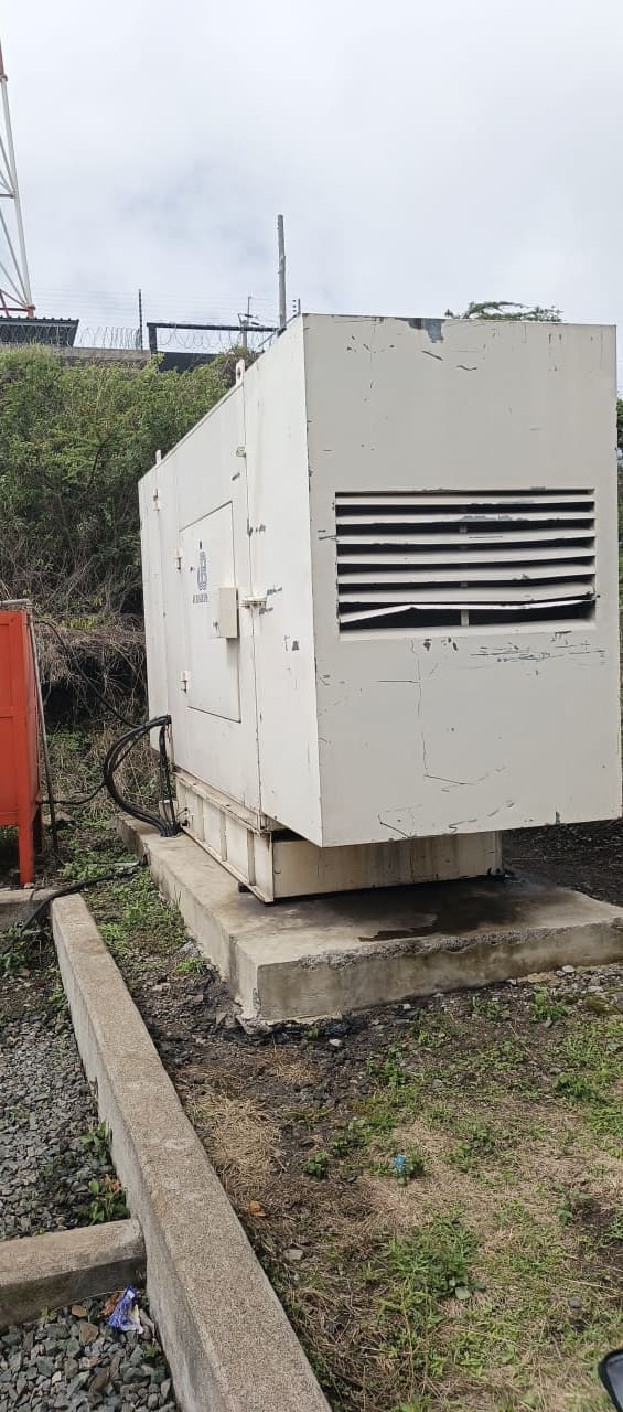 Gembe Hill, generator set on its plinth